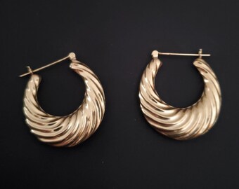 14k gold scalloped earrings