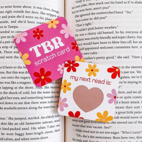 TBR Scratch Card | Book Lover Gift | To Be Read List | Bookshelf Reading Accessory