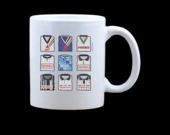 Caneca com as camisas antigas do Derby County FC