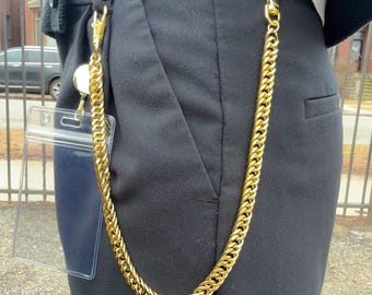 ベルトループパンツチェーンIDバッジ、企業ゴス、パンクチェーン、90年代グランジ、ウォレットチェーン、IDホルダー、格納式バッジリール、ゴスギフト、エルダーエモ、エッジの効いた