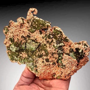 Inheems kopererts met helder patina uit Lake Superior, Michigan, koperrotsen, mineralen en kristallen, gratis acrylstandaard