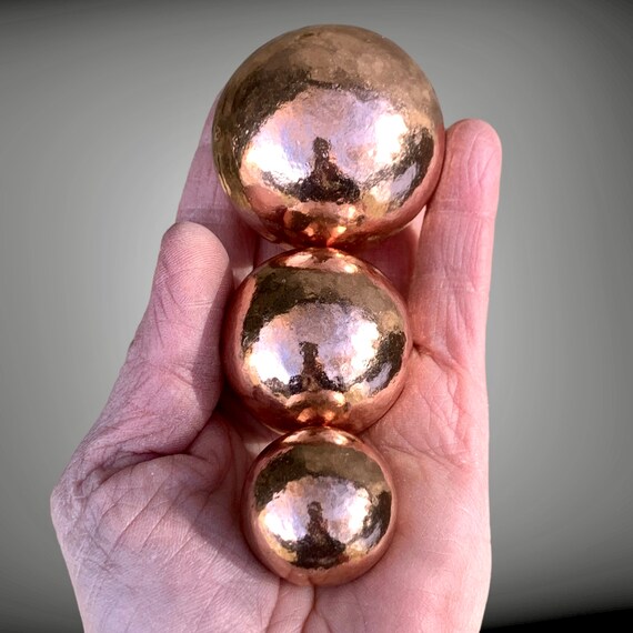 Boules en cuivre massif 3 TAILLES // Sphères en cuivre pur à 99,9 % //  Grande, moyenne et petite // Orbe en cuivre pur -  France
