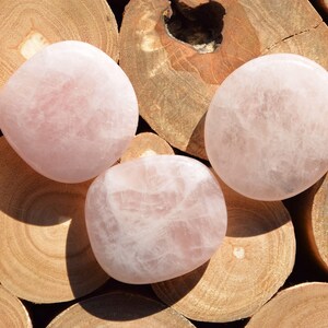 Rose quartz heart chakra self-development healing stone gemstone lucky charm gift souvenir pink hand flatterer image 8