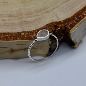 Rose Quartz Ring - Silver Ring with Gemstone - Hammered Ring - Ring with Stone - Drops Shape - Gift - Jewelry Ring - Healing Stone