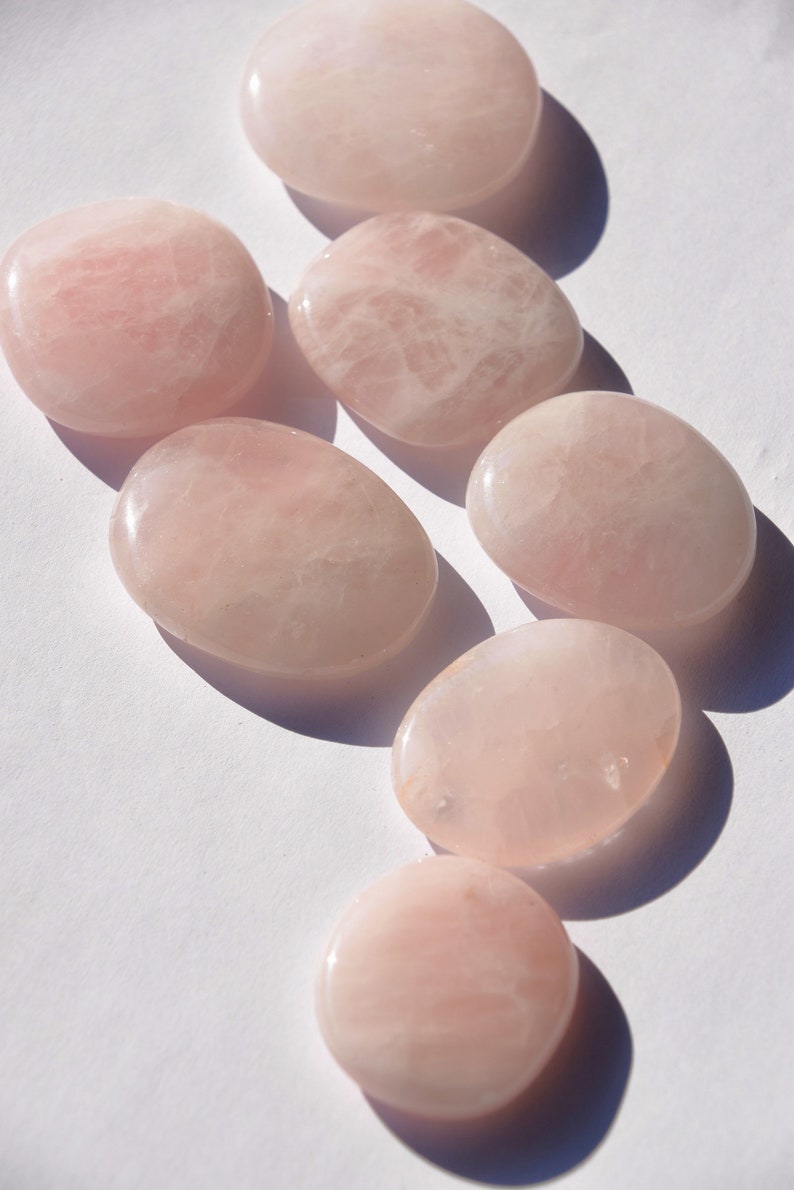 Rose quartz heart chakra self-development healing stone gemstone lucky charm gift souvenir pink hand flatterer image 9