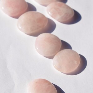 Rose quartz heart chakra self-development healing stone gemstone lucky charm gift souvenir pink hand flatterer image 7