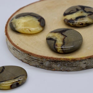 Septarisk orosten - Stödjande vid känslomässiga problem - Separera - Bearbeta känslomässiga problem - Läkande sten - Kraft