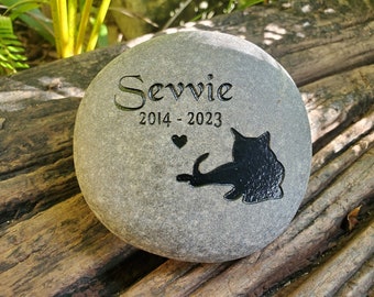 Personalized Cat Memorial Stone: Hand-Engraved Pet Loss Remembrance Keepsake