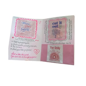 Happy Mail: creado a medida para ti (Tarjeta personalizada + carta y pequeños extras)