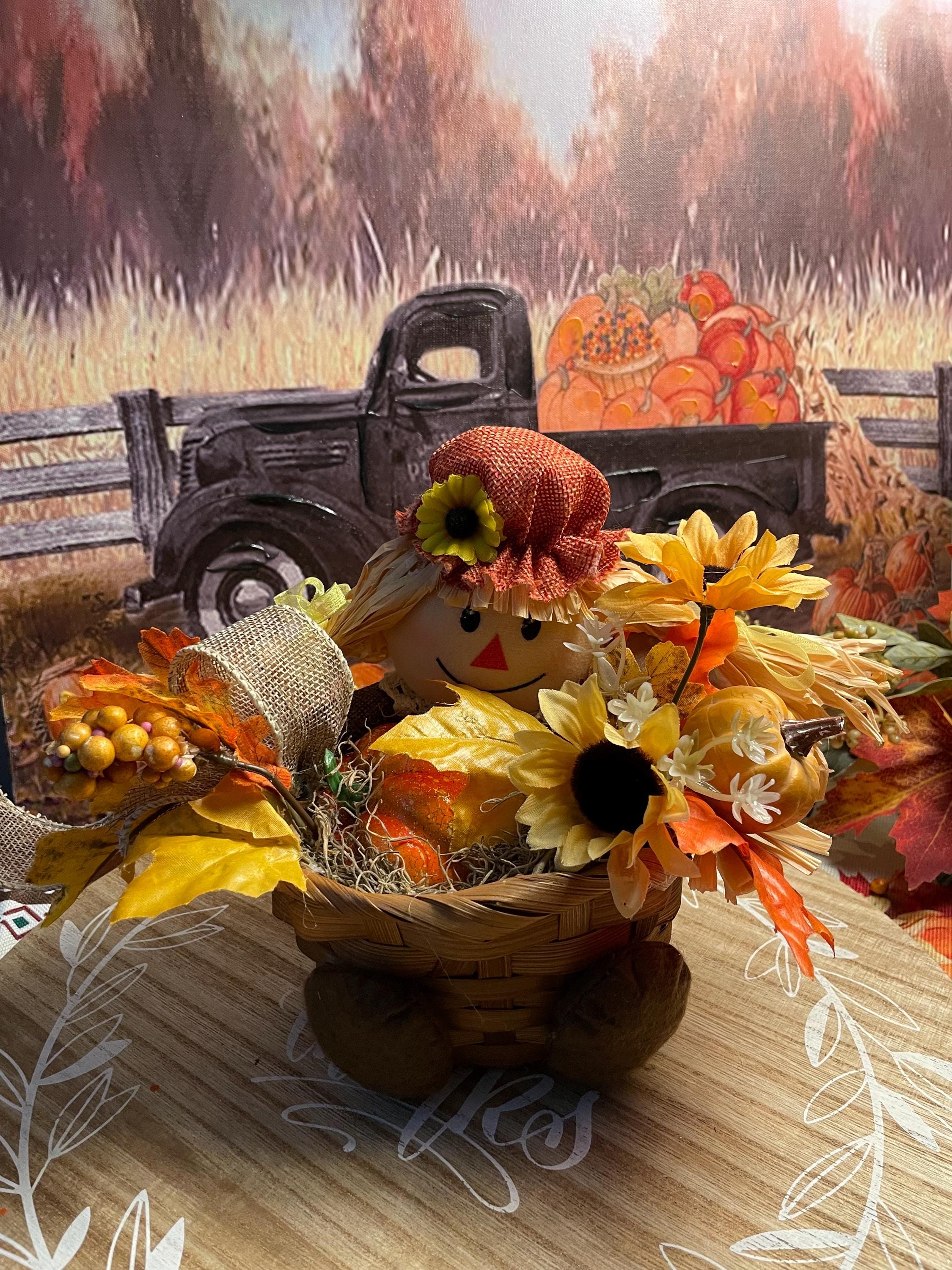 Little Girl Scarecrow Centerpiece 10×8×6