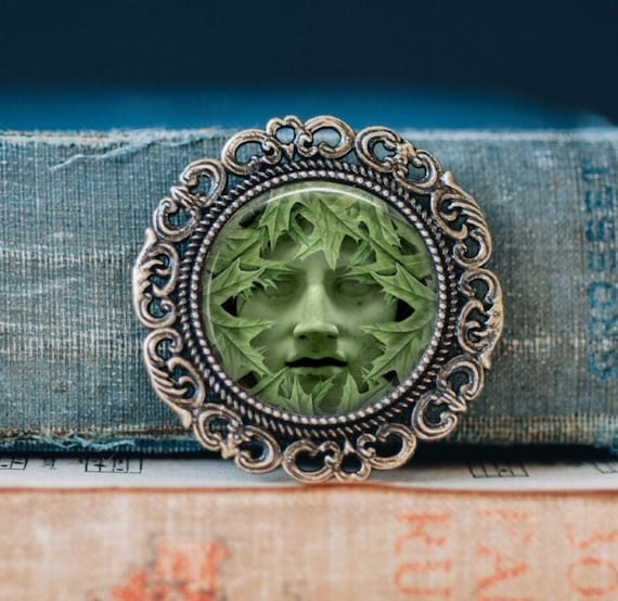 グリーンマンブローチピン：フォークロア・ウィッカジュエリー - Etsy 日本