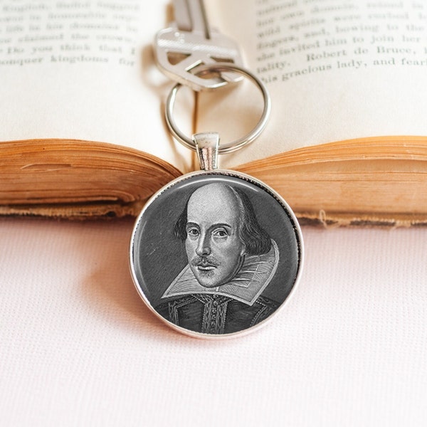 William Shakespeare Key Ring - Shakespeare Key Ring - Literary Key Ring - Literary Men's Gift - Literature Key Ring - Theatre Lovers Gift