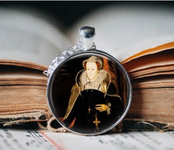 Mary queen of scots necklace deals