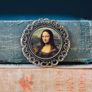 Mona Lisa Brooch Pin - Mona Lisa Jewellery - Da Vinci  Jewellery - Leonardo da Vinci Jewellery - Mona Lisa Gift - Classic Art Gift