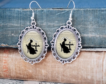 Kleine Frauen Ohrringe - Literarische Ohrringe - Literatur Schmuck - Kleine Frauen von Louisa May Alcott