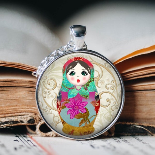 Collier pendentif Babushka poupée gigogne russe, bijoux de poupée, cadeau poupée russe, collier poupée gigogne, collier pendentif tradition russe