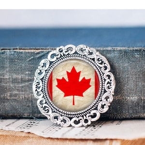 Canadian Maple Leaf Flag Brooch: Glass Cabochon Pin