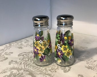 Salt and Pepper Shakers. Glass Shakers.  Purple and Yellow Shakers. Country/Cottage Decor. Floral Design. Hostess Gift for Her. Art Gift.