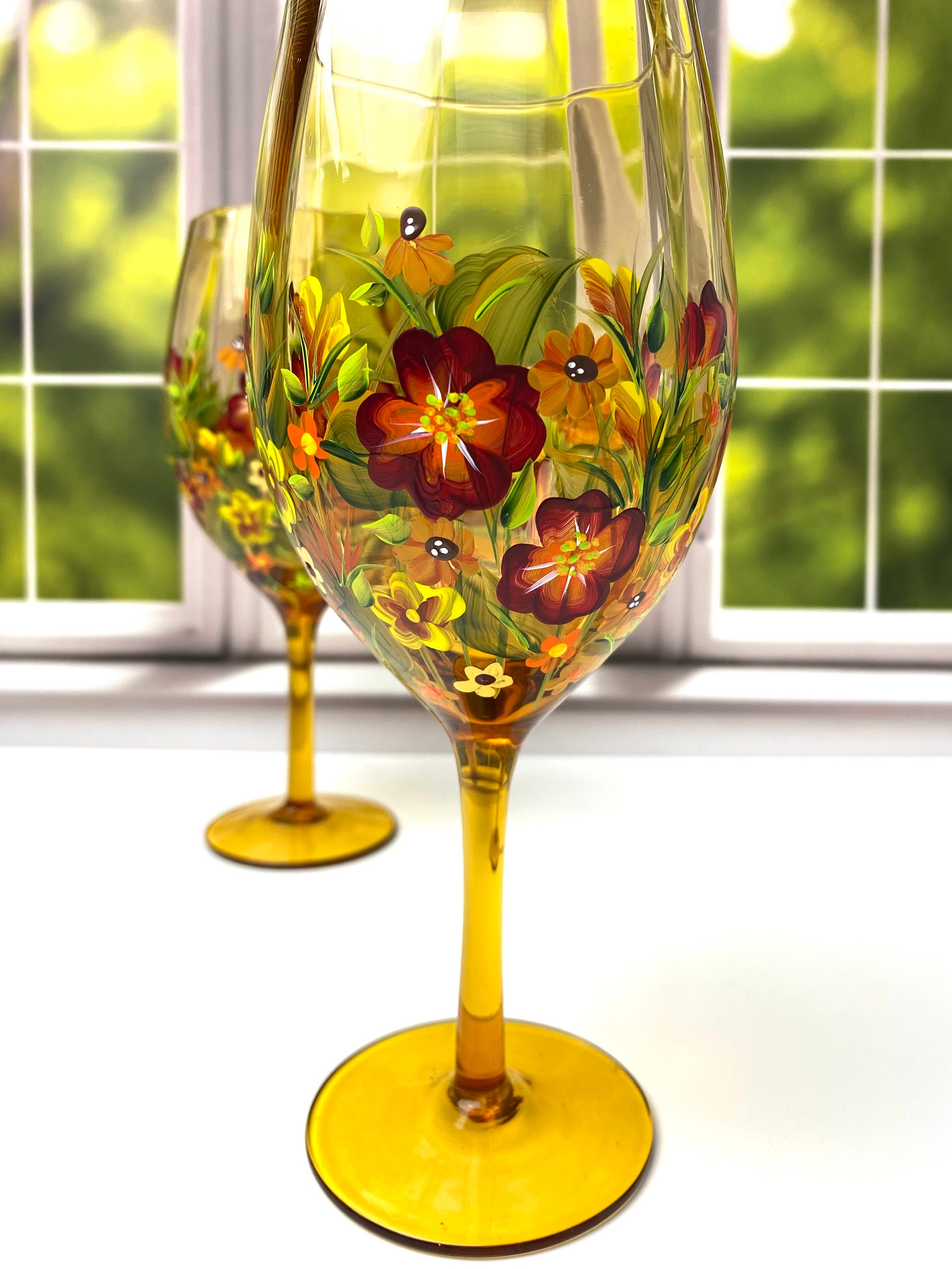 Aperitivo Triangular Wine Glass, Set of 4 - Nest Fine Gifts and Interiors