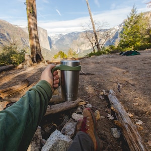 Manico per bicchieri da 20 Oz - Adatto a YETI Rambler, Ozark Trial e molti altri - Spedizione GRATUITA!