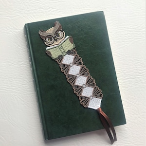 Owl with book Lace Bookmark; Lace Owl Bookmark