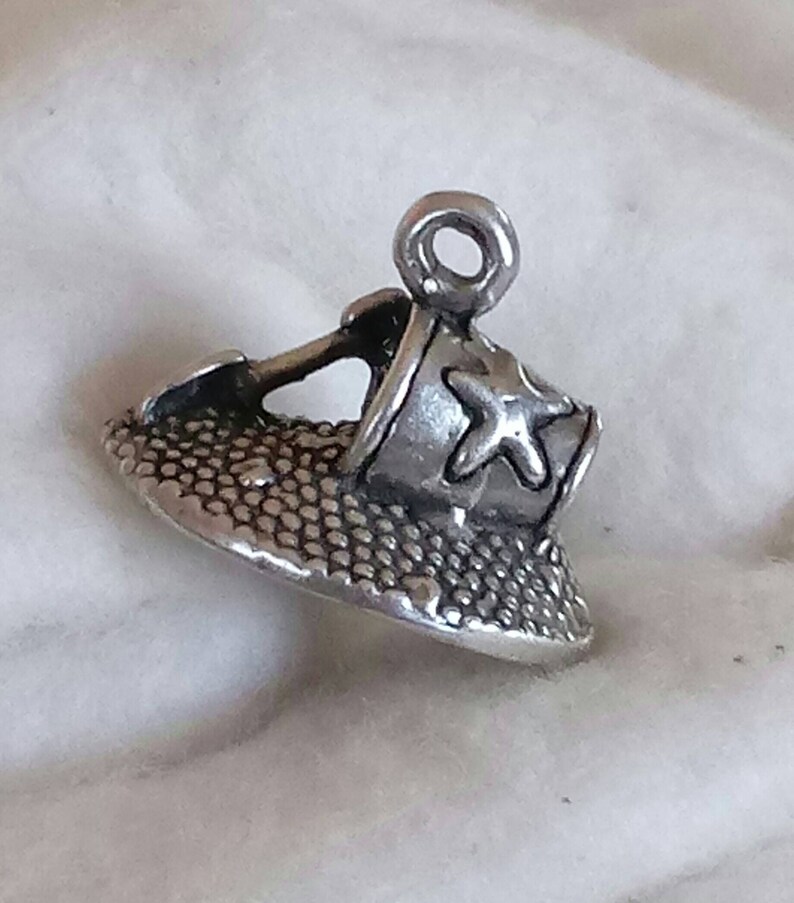 925 Sterling Silver Shovel and Pail Charm Pendant 17mm x 17mm