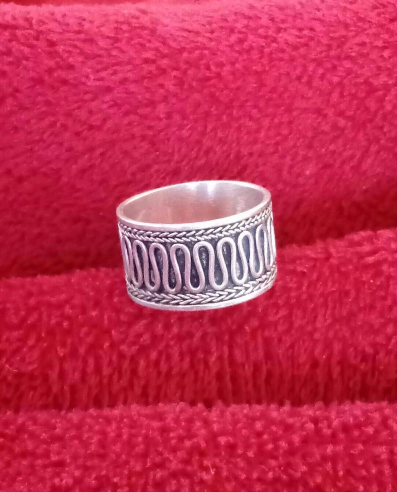 11mm Sterling Silver Vintage Braided and Swirl Design Cigar Ring Band Size 7 34