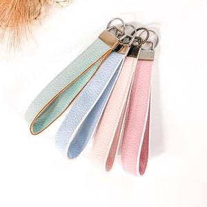 Tartan Wristlet Keyring – Short Lanyard Keychain With Lobster Claw Clasp, Faux Leather