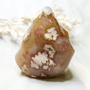 Carnelian flower agate flame