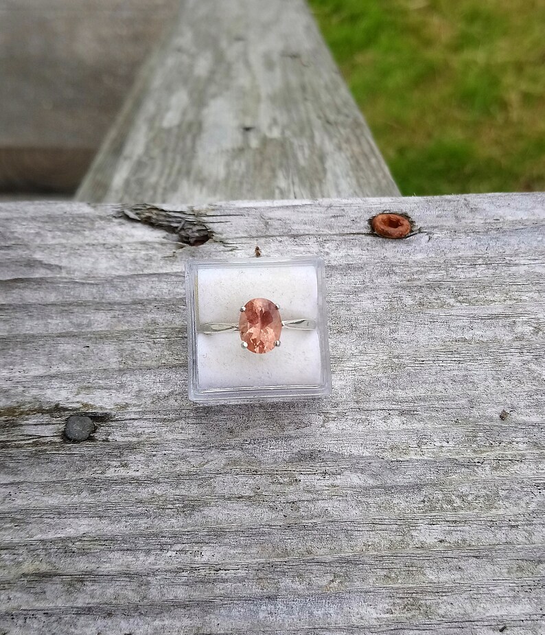 Master-cut Oregon pastel peach Natural Oregon Shiller Sunstone 9x7 mm Oval 1.62 Carat Ring Ring Size 7 Sunstone