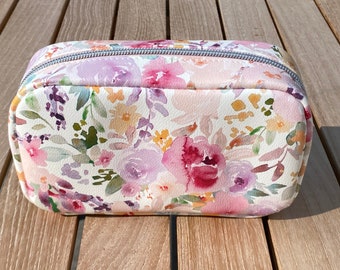 Essential oil bag, essential oil carry case in pink floral print, vegan leather essential oil pouch