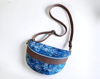 Stylish Handmade Fanny Pack: Chic, Trendy, and Customizable Hip Bag for Fashionable Convenience. Unique Waist Pack Design