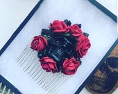Skulled wedding, hair comb, goth wedding, fascinator, skulled flowers, alternative wedding