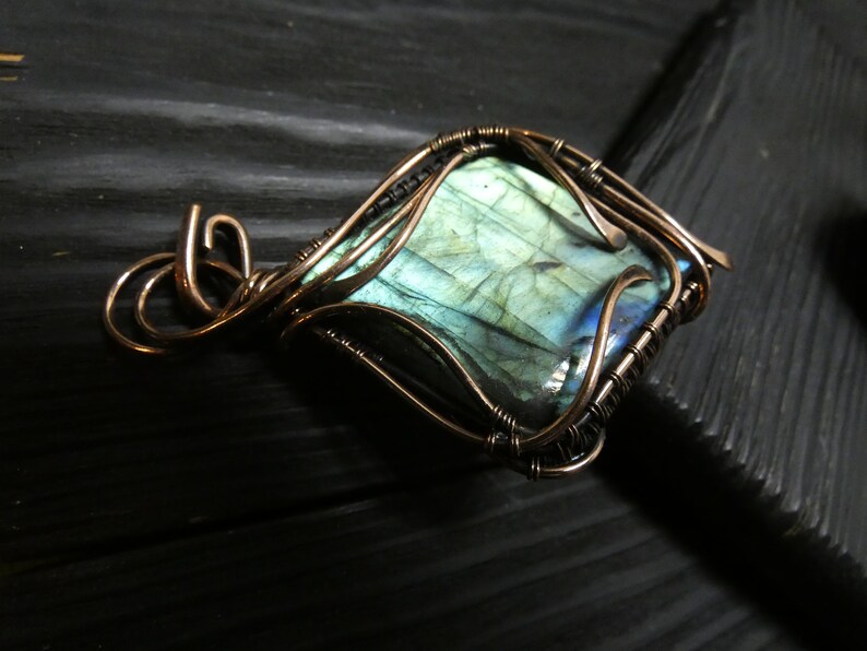 Labradorite Mens Necklace Green Stone Pendant Gemstone Wire Etsy