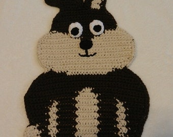 Rabbit pot holders crocheted