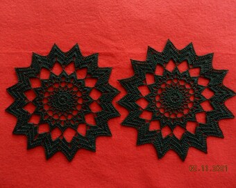 2 crocheted doilies 22 cm diameter