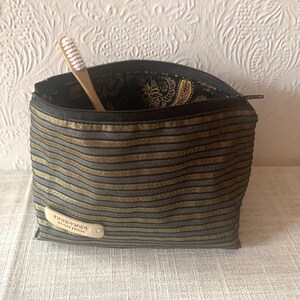 Kosmetiktasche, Kosmetikbeutel, Kulturbeutel, Schminktasche, Schminkbeutel, hochwertiger Brokat, waschbar, gold, schwarz