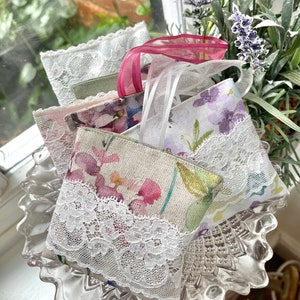 Sac lavande bordé de dentelle, sacs floraux, sac lavande, note manuscrite, fait main, cadeau de remerciement, cadeau de remerciement, félicitations, célébrité