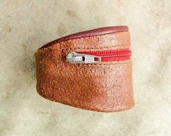 Bracelet wallet size S, recycled leather with a subtle red-brownish cast, with zip compartment