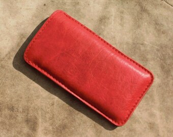 Smartphonehülle weiches anschmiegendes Upcycling-Leder rot, schwach Used