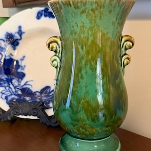 Brush-McCoy Pottery Vase Scroll Handle 594 USA