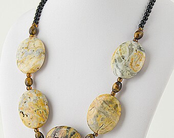 20" inch necklace, crazy lace agate stones and cat's eye beads