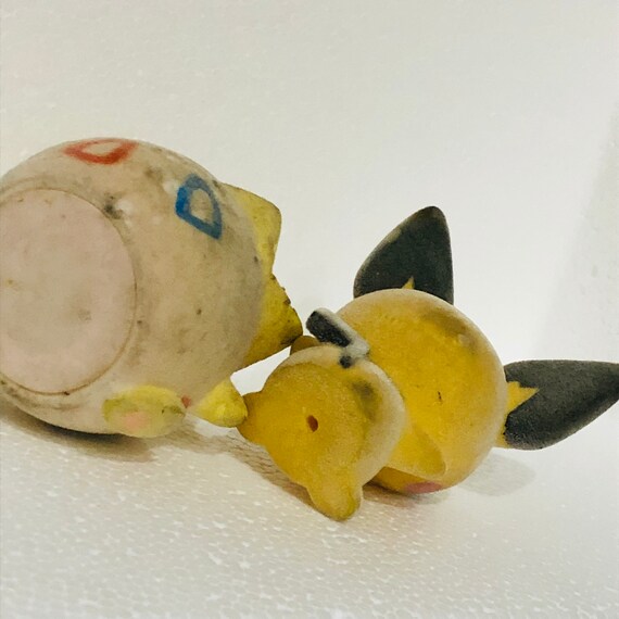 Figurine Pokemon TOMY Pichu Vintage - Occasion, Parfaite Pour Les Fans Et Collectionneurs