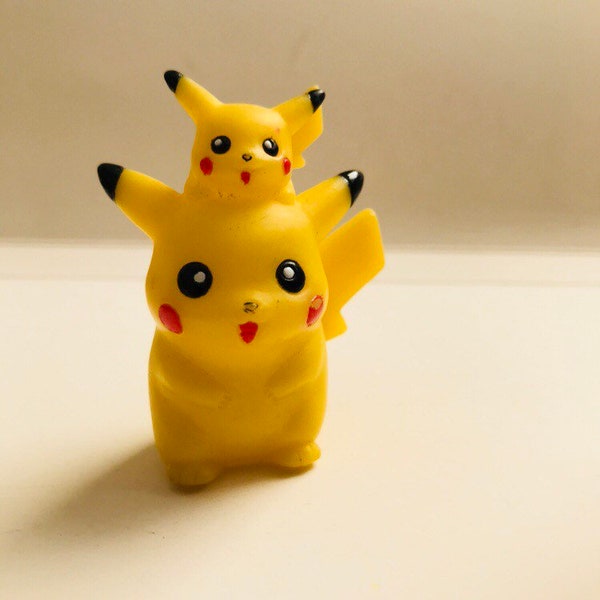 Rare Pikachu figure Nintendo Pokemon Bandai toy figures 1996-97-98 u