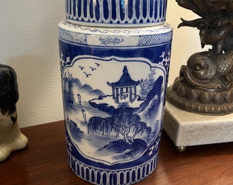 QuinLong Era Large Blue & White Spice Jar