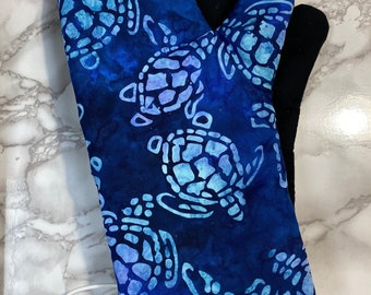 Oven mitts! Sea Turtles oven mitts! A pair of fully functional, long oven gloves! Baking. Kitchen. Pot holders. Adult size