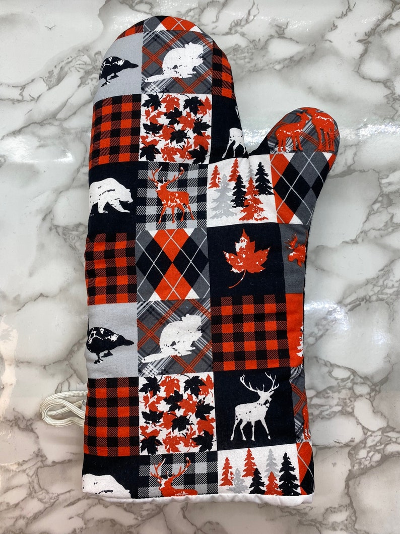 MSCreationsstratford Oven Mitts