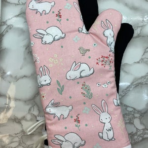 Oven mitts! Rabbit. Bunny. A pair of fully functional, long oven gloves! Kitchen. Baking. Adult size. Double layer heat resistant.