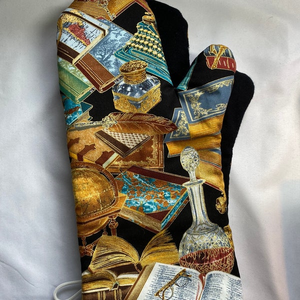 Oven mitts! Book lovers library! A pair of fully functional, long oven gloves! Baking. Kitchen. Pot holders. Adult size