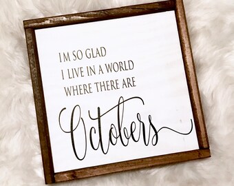 ON SALE I'm glad I live in a world where there are | Etsy
